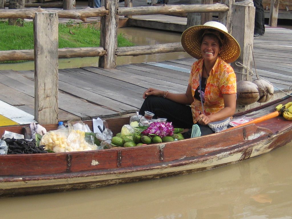 The Floating Market is Open